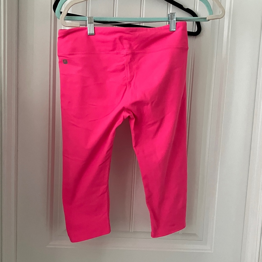 Fabletics Hot Pink Cropped Performance Leggings - image 3